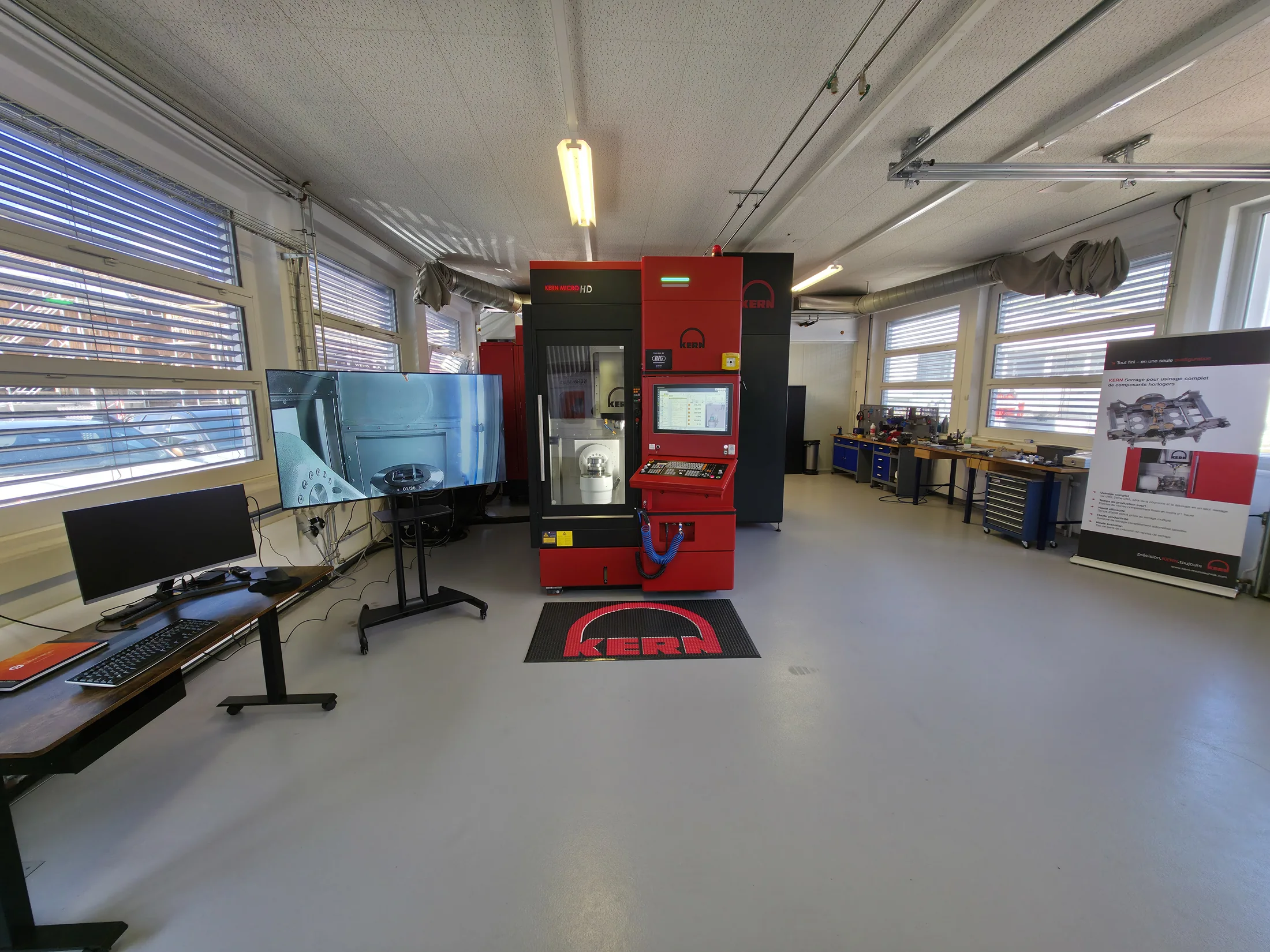 Vue maîtrisée du centre d’application et de son environnement machine.